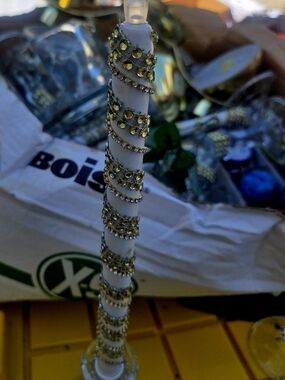12Gold & White Spiral Crystal Decarative Candle 3 Each
